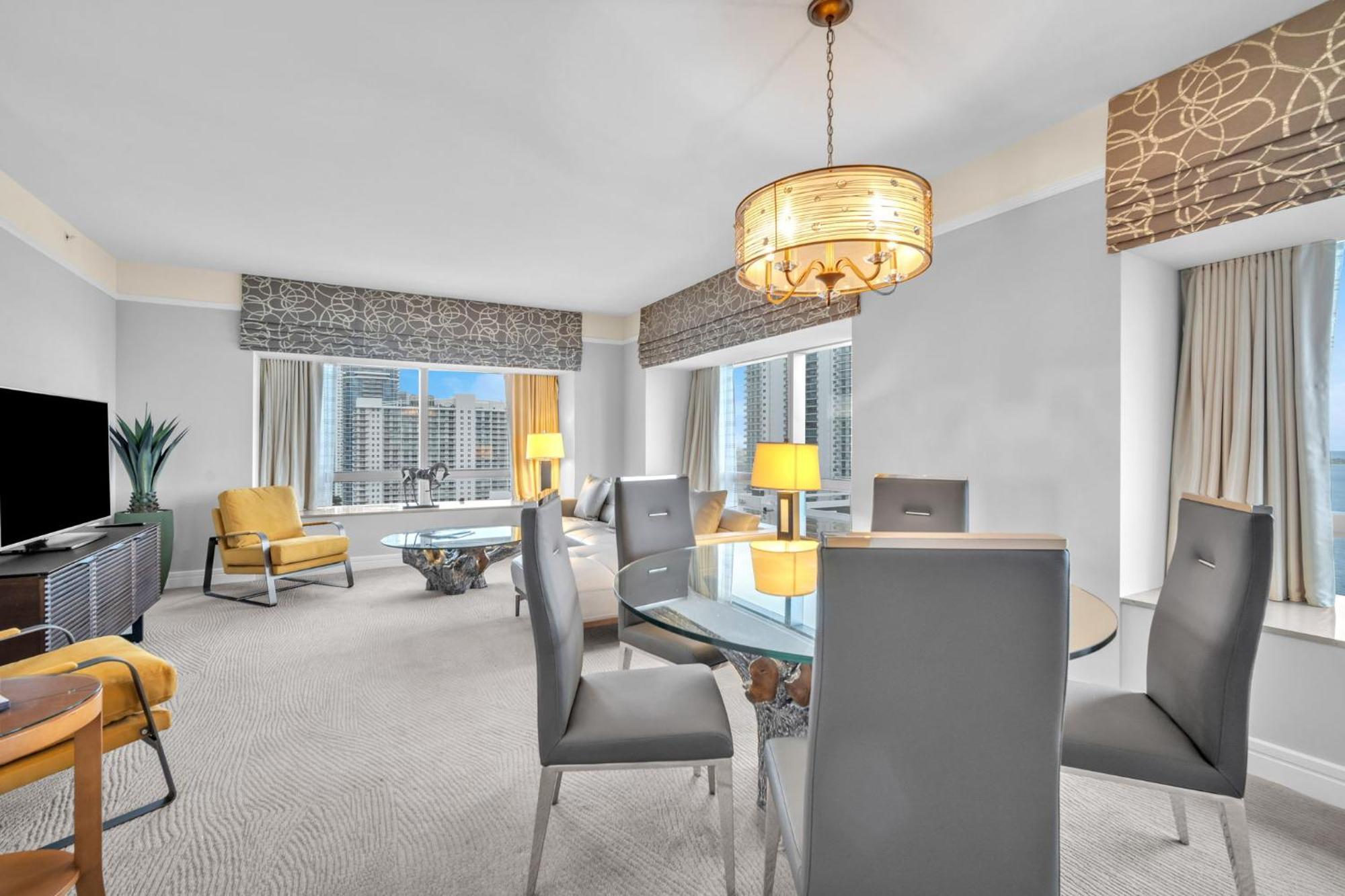2 Bedroom Or King Studio Suites Four Seasons Hotel Miami Free Wi-Fi & Free Parking Экстерьер фото