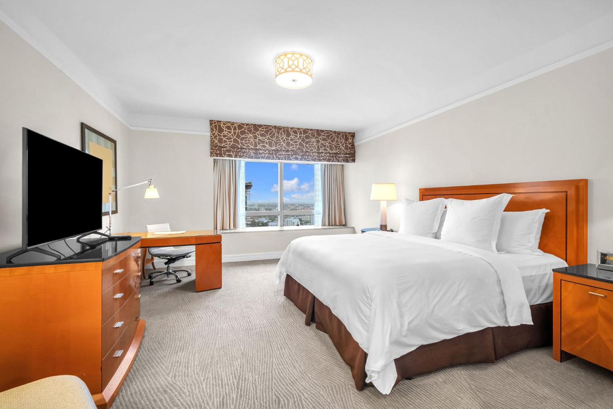 2 Bedroom Or King Studio Suites Four Seasons Hotel Miami Free Wi-Fi & Free Parking Экстерьер фото