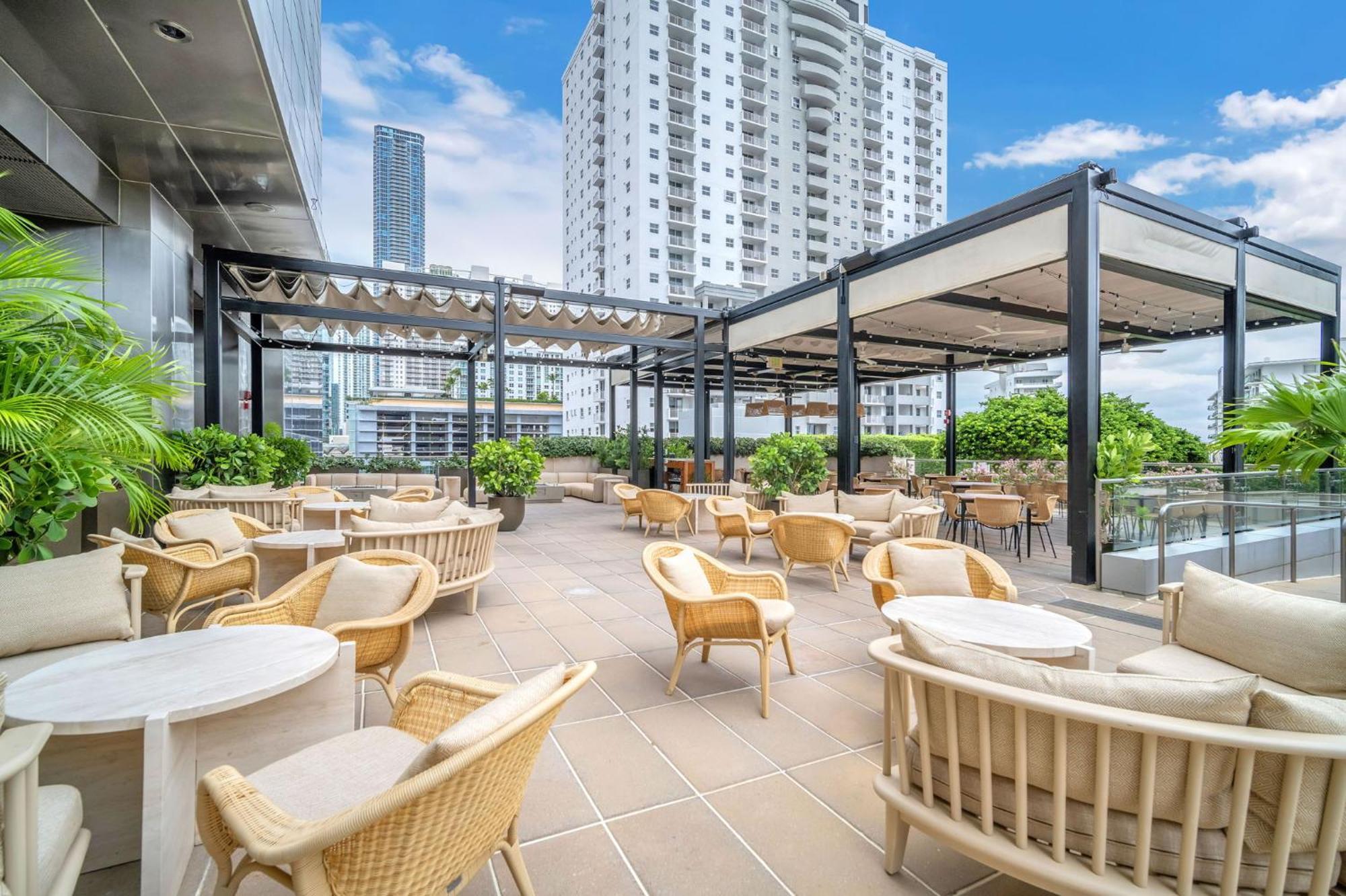 2 Bedroom Or King Studio Suites Four Seasons Hotel Miami Free Wi-Fi & Free Parking Экстерьер фото