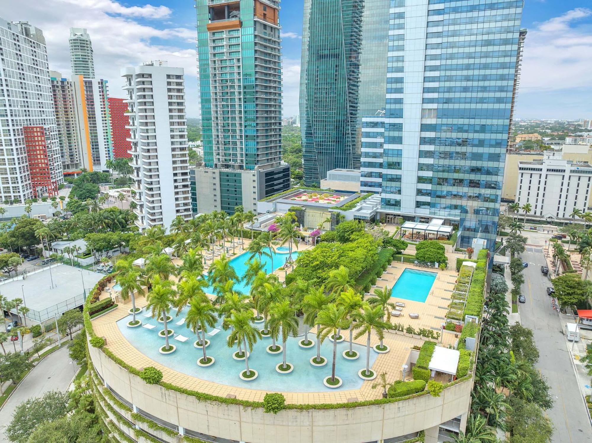 2 Bedroom Or King Studio Suites Four Seasons Hotel Miami Free Wi-Fi & Free Parking Экстерьер фото